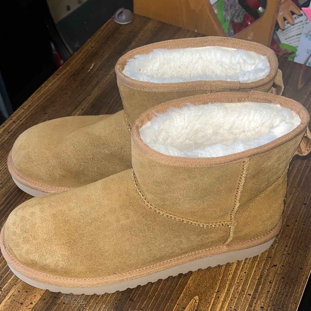 Koolaburra Chestnut Suede Boots